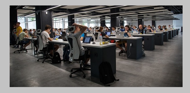 5 Cool Office Gadgets That Will Boost Your Productivity
